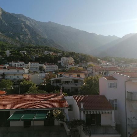 Apartments Melinda Baska Voda Luaran gambar