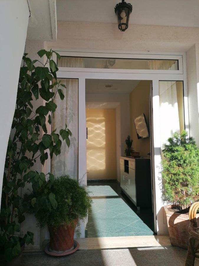 Apartments Melinda Baska Voda Luaran gambar