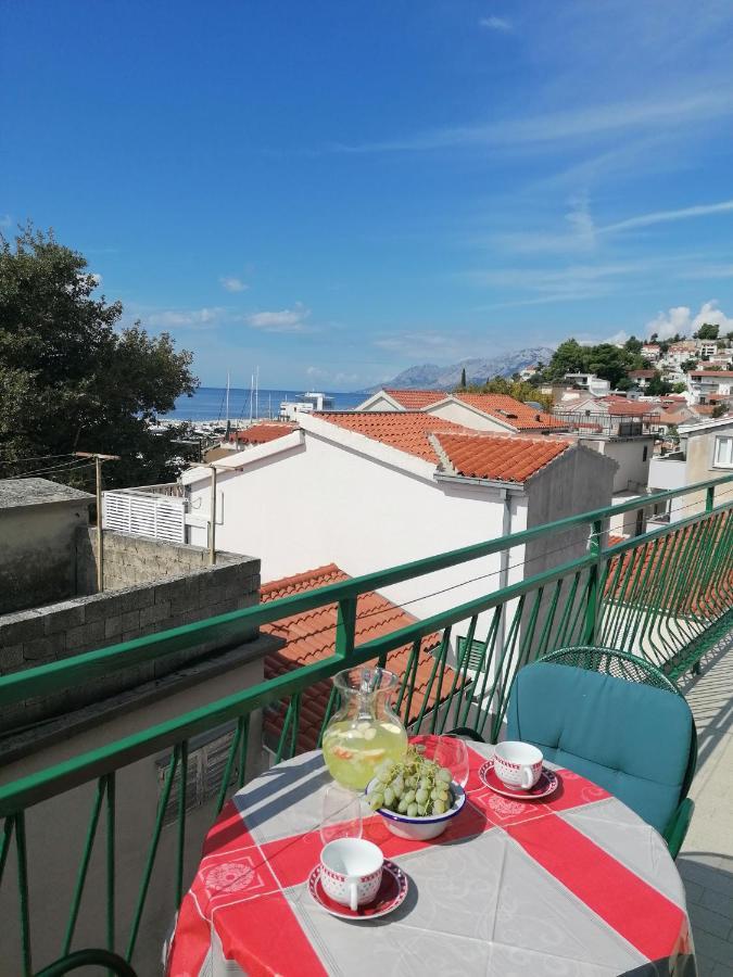 Apartments Melinda Baska Voda Luaran gambar